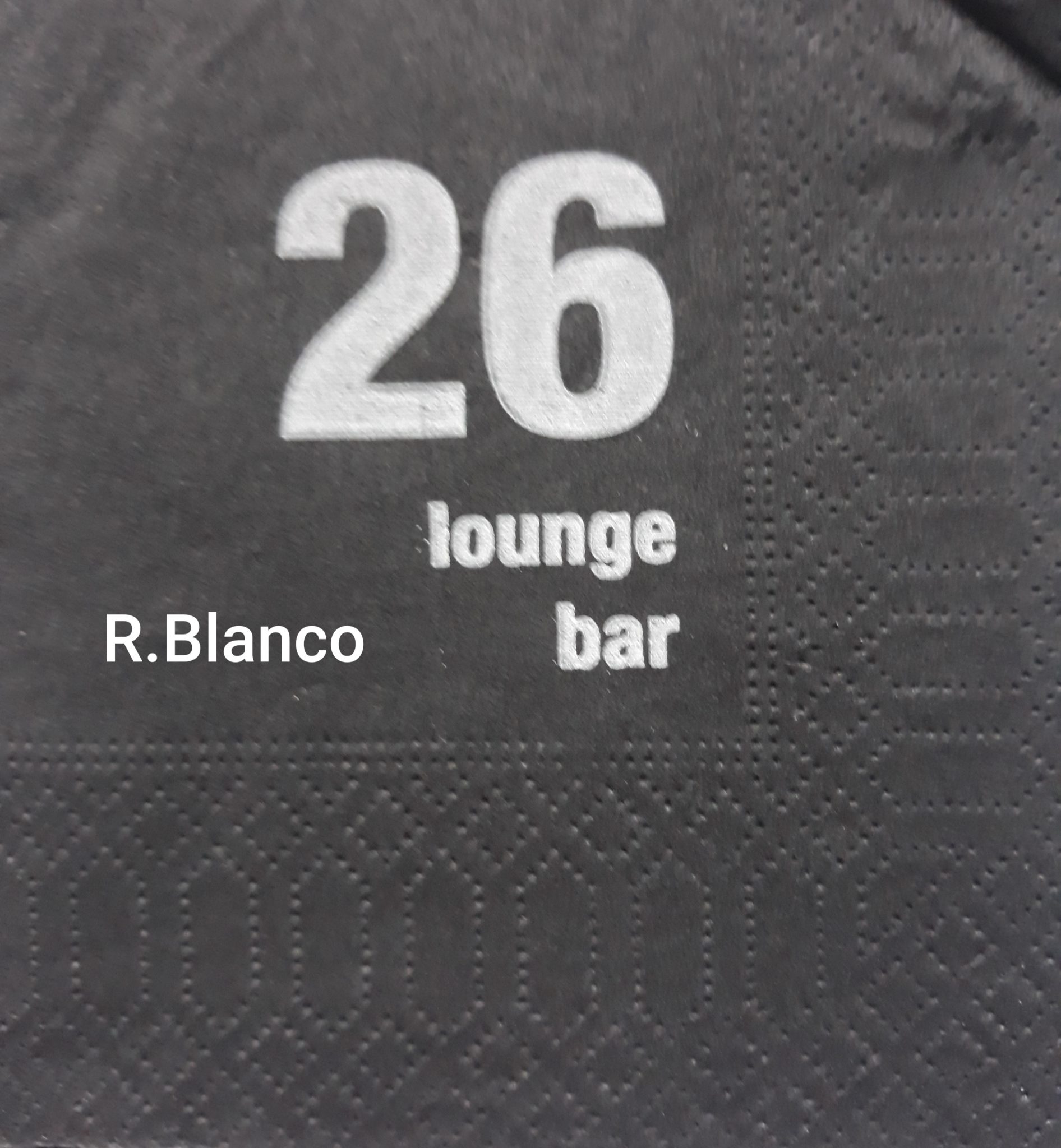 26 LOUNGE BAR