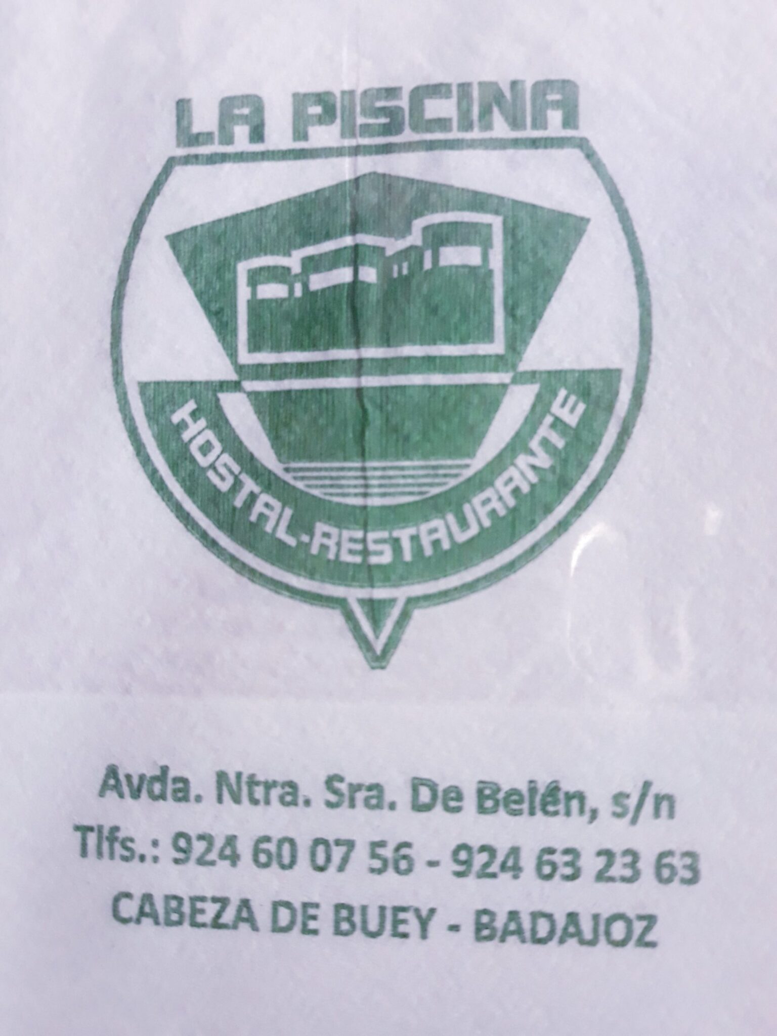 LA PISCINA (CABEZA DEL BUEY)